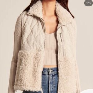 ABERCROMBIE SHERPA VEST